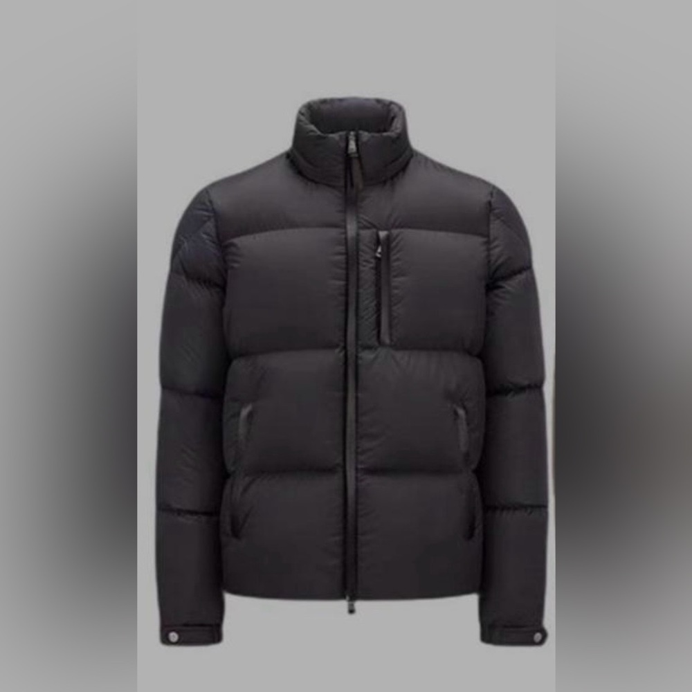 Brand New Moncler Down Jacket Size 3 M/L Perfect Gift 🎁 for a man or a teenager